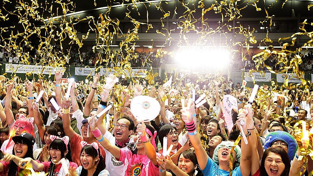 Tokiolaiset juhlivat, kun olympialaiset päätettiin järjestää Japanissa.
