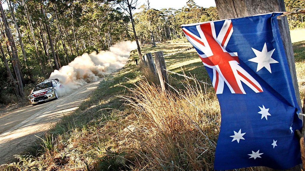 Mikko Hirvonen vauhdissa Australian soralla.