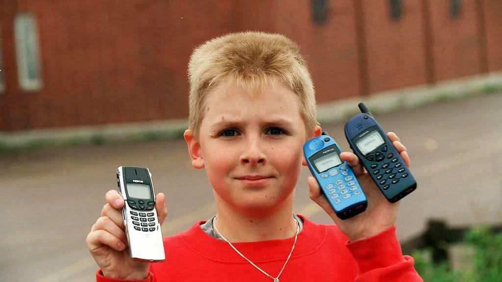 Muistatko näitä kännyköitä vuodelta 1998? Nokian mallit vasemmalta 8810, 5110 ja 6110.