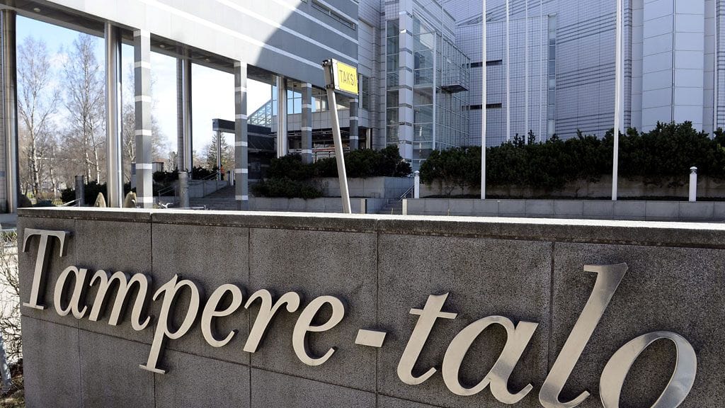 Oopperakapellimestari Jonas Rannilaa ei nähdä Tampereen Teatterin ja Tampere-talon tuottamassa Taru sormusten herrasta -teoksessa, vahvistaa Tampereen teatteri STT:lle.