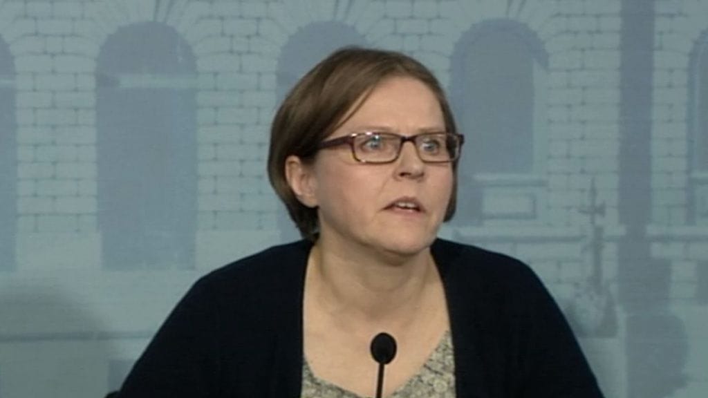 Hautala ilmoitti tänään jättävänsä ministerin tehtävät.