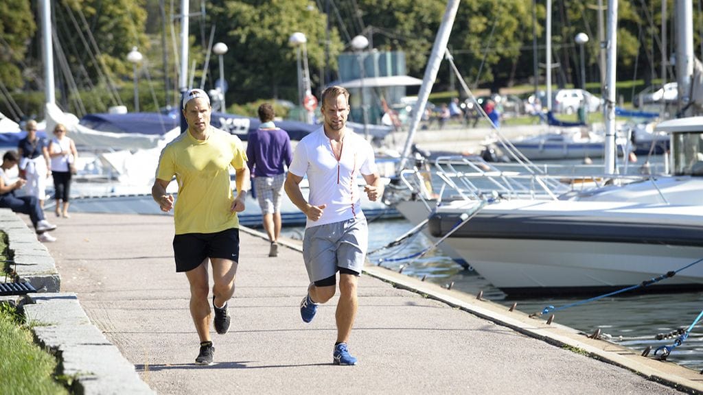 Merisatamanrannassa Helsingissä nautittiin lämpimästä ja aurinkoisesta päivästä 5. syyskuuta 2013.