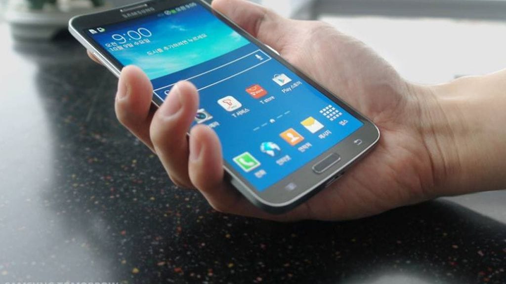 tutkimuksen mukaan älypuhelinta ei esimerkiksi kannata säilyttää rintataskussa, ja sitä kannattaa pitää vastakkaisella korvalla.