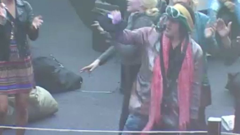 Andy innostui tanssimaan.