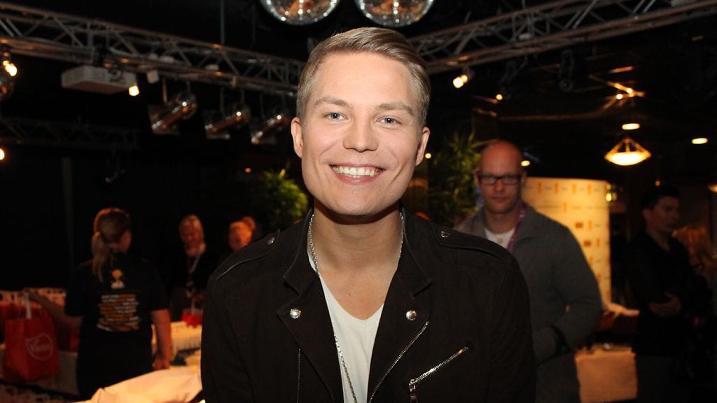 Cheek kiittää Sauli Niinistöä uudella levyllään.