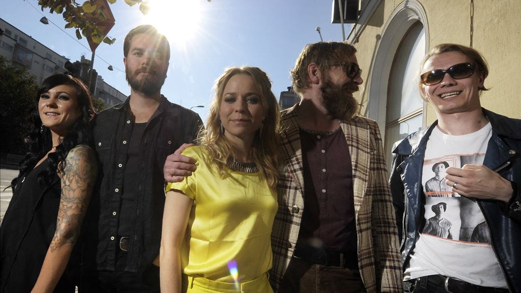 PMMP, eli Mira Luoti (vas.), Juho Vehmanen, Paula Vesala, Mikko Virta ja Heikki Kytölä.