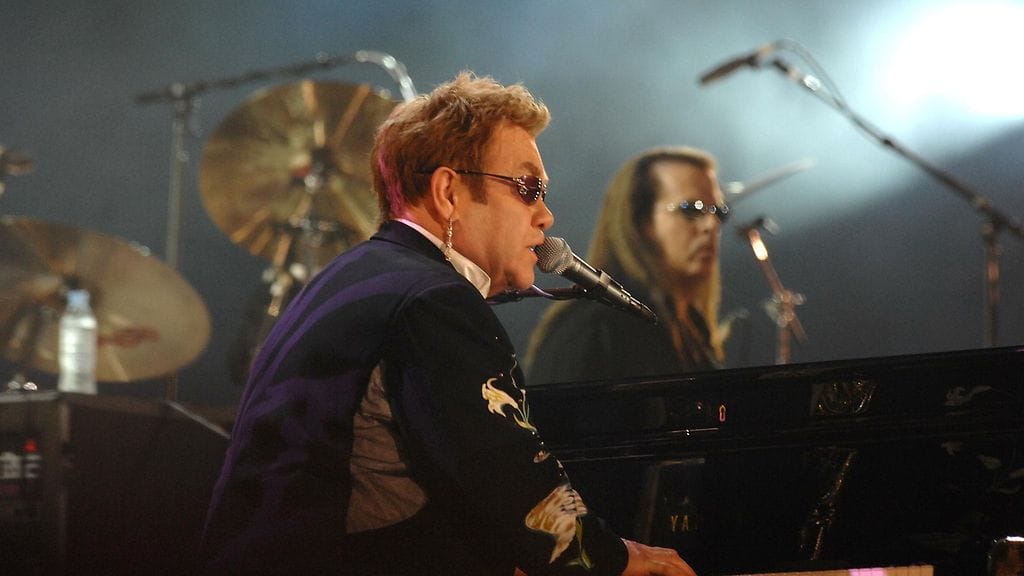 Elton Johnin Candle in the wind tuntuu helpottavan kipuja.