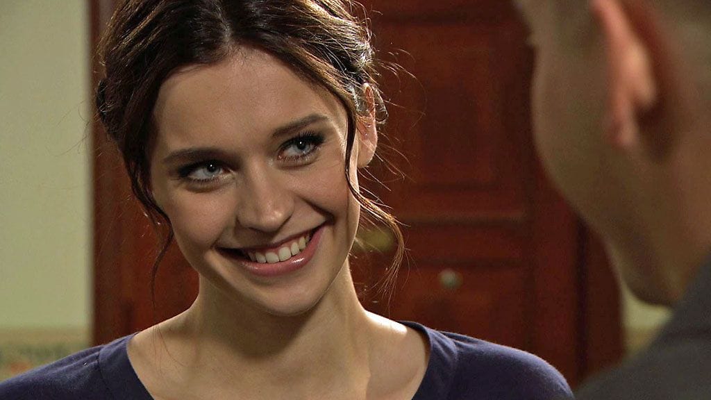 Salatut elämät - Cindy (Mia Ehrnrooth).