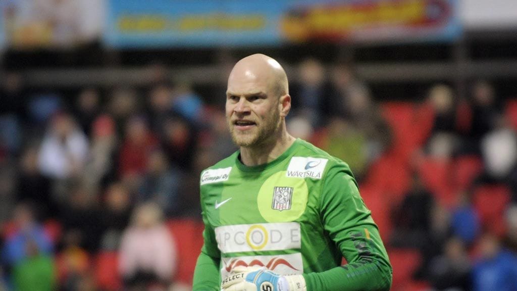 Henri Sillanpää piti VPS-maalin puhtaana maanantaina.