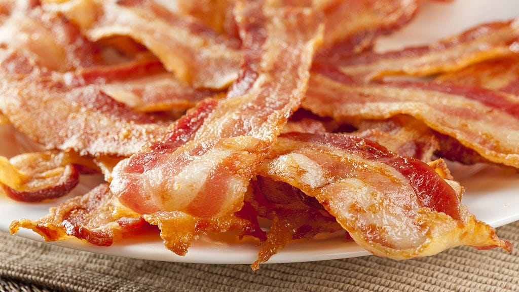 Pekonista leviää nyt sosiaalisessa mediassa huumoripäivityksiä.