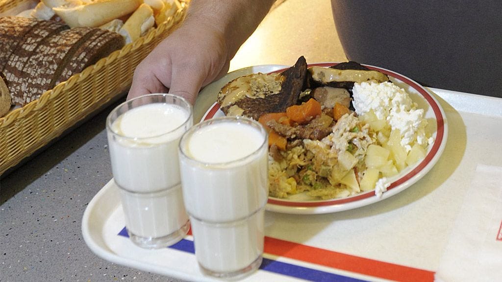 Lautasmalli onnistuu huoltamollakin, kun valitsee tarkkaan.