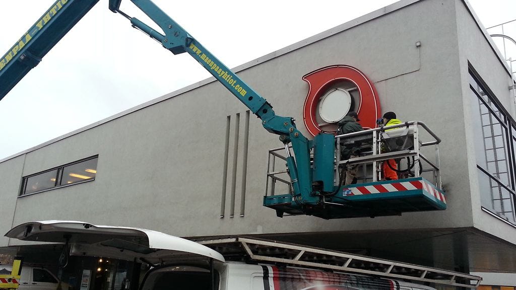 MTV:n vanhoja logoja poistettiin 1.11.2013 uusien tieltä.