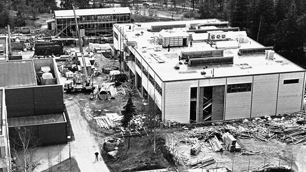 Pöllölaakso rakentuu