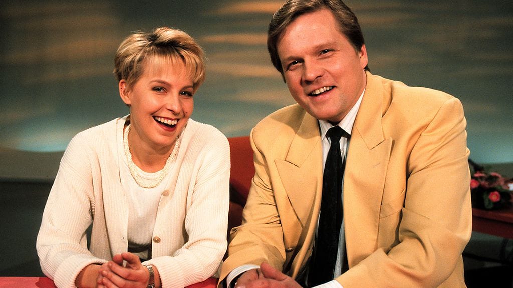 Huomenta Suomen toimittajat, Mari Sarolahti ja Lauri Karhuvaara