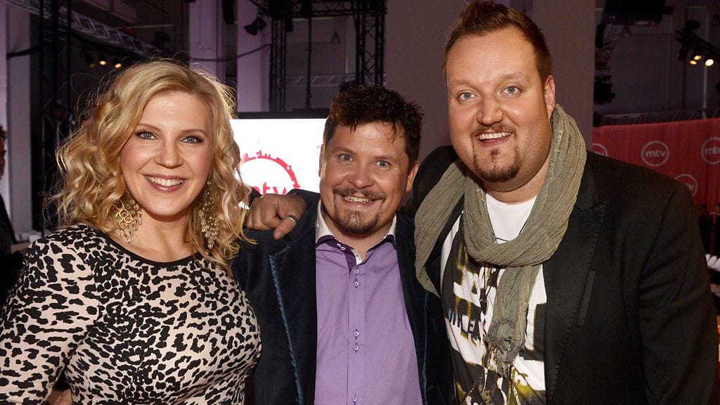Tuubi-ohjelman juontaja Vappu Pimiä ja tuomarit Janne Kataja ja Sami Hedberg MTV3:n kevään ohjelmien julkaisutilaisuudessa.