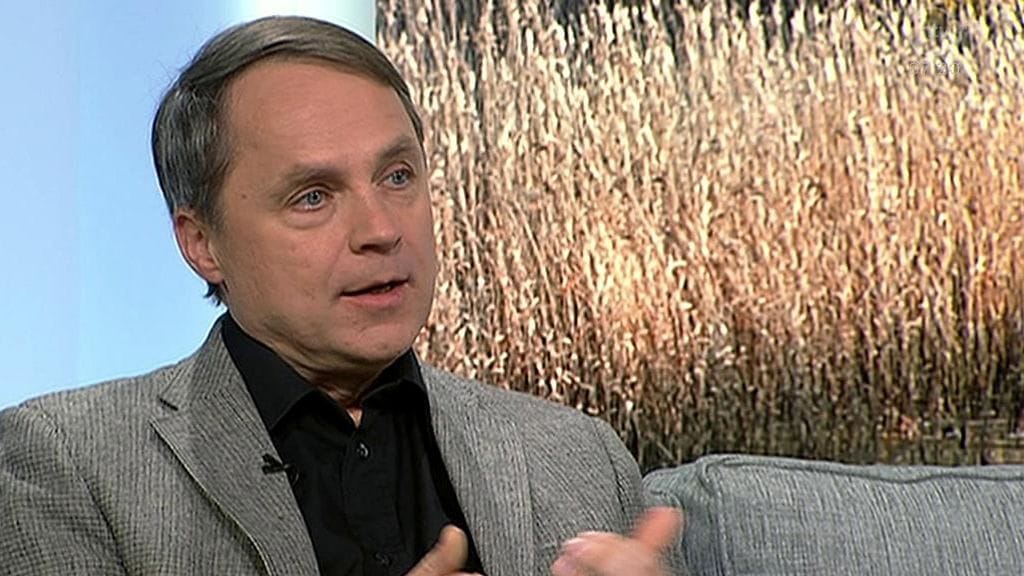 Tietoturva-asiantuntija Petteri Järvinen pohtii MTV Uutisten haastattelussa, mitä uutisotsikoissa esiintyvät urkintakohut merkitsevät tavallisen tietokoneen käyttäjän kannalta.