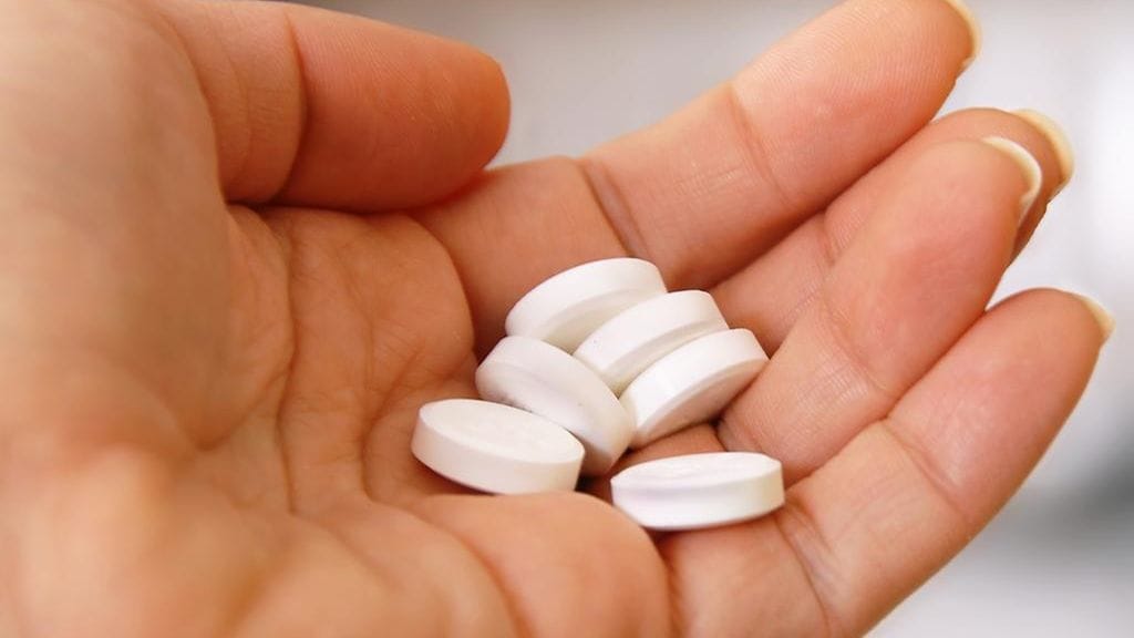 2. Pillerit kämmenellä.jpg