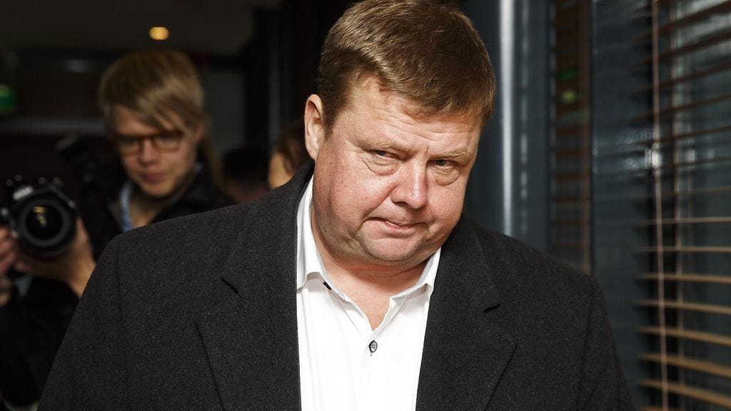 Jutussa on syytettyinä kaikkiaan neljä kaivoksen johtohenkilöä, muun muassa perustaja Pekka Perä.