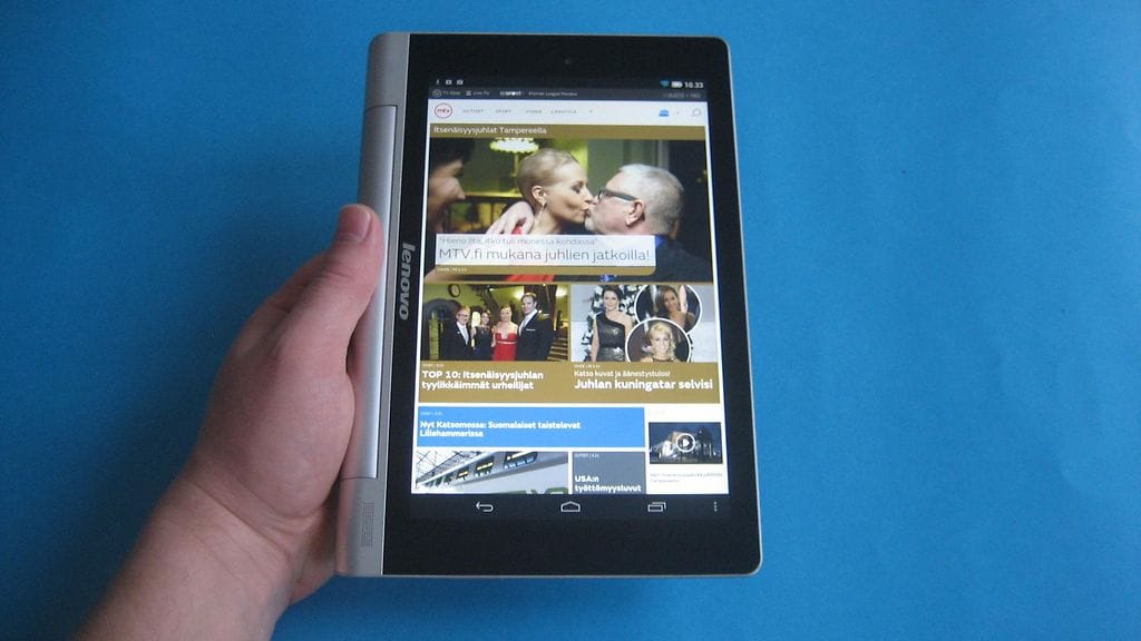 Yoga Tabletin pyöreästä reunasta saa jämäkän otteen.