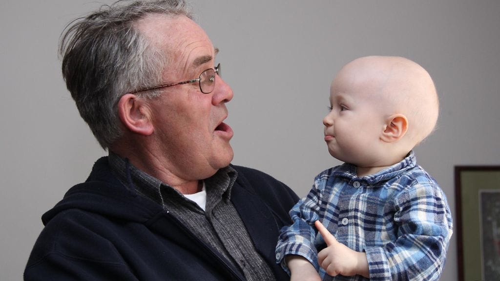 Vauvalla pää vie huomattavasti suuremman osan kokonaispituudesta kuin aikuisella.