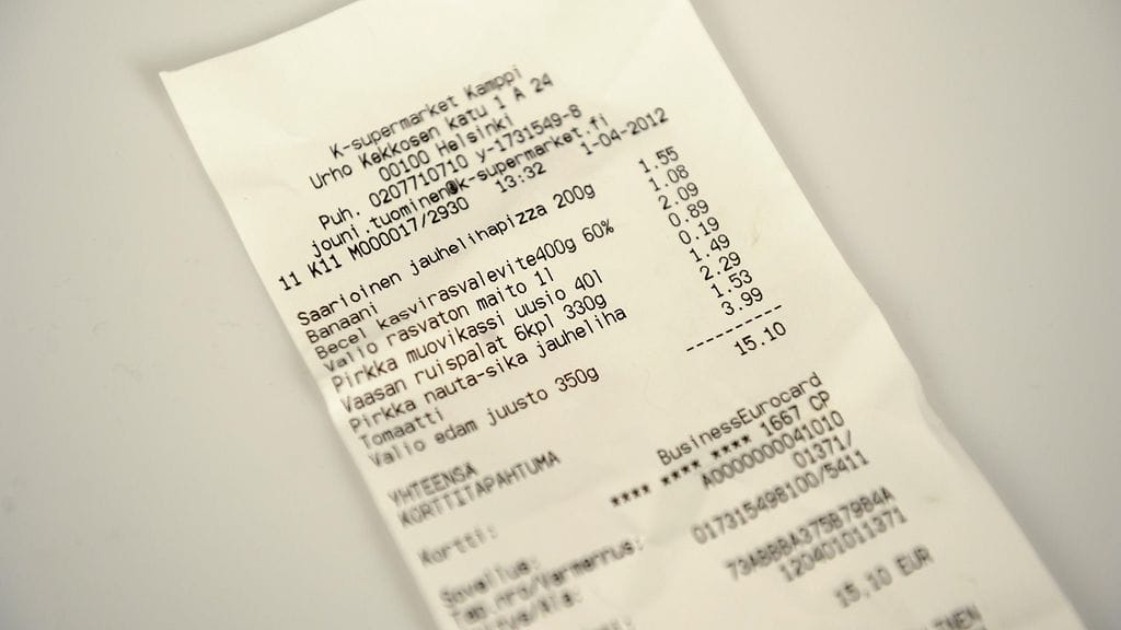 Kuitti ruokaostoksista Helsingissä.