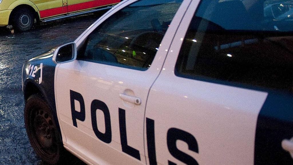 Poliisin mukaan ajokeli on todella liukas.