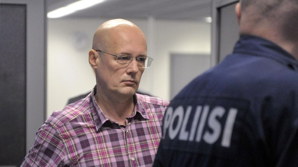 Valelääkärinä tuomittu Esa Laiho hakee valituslupaa KKO:sta.