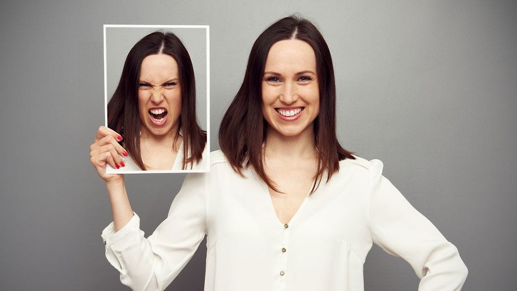 Muuttuuko naisen mieliala todella tuuliviirin lailla?