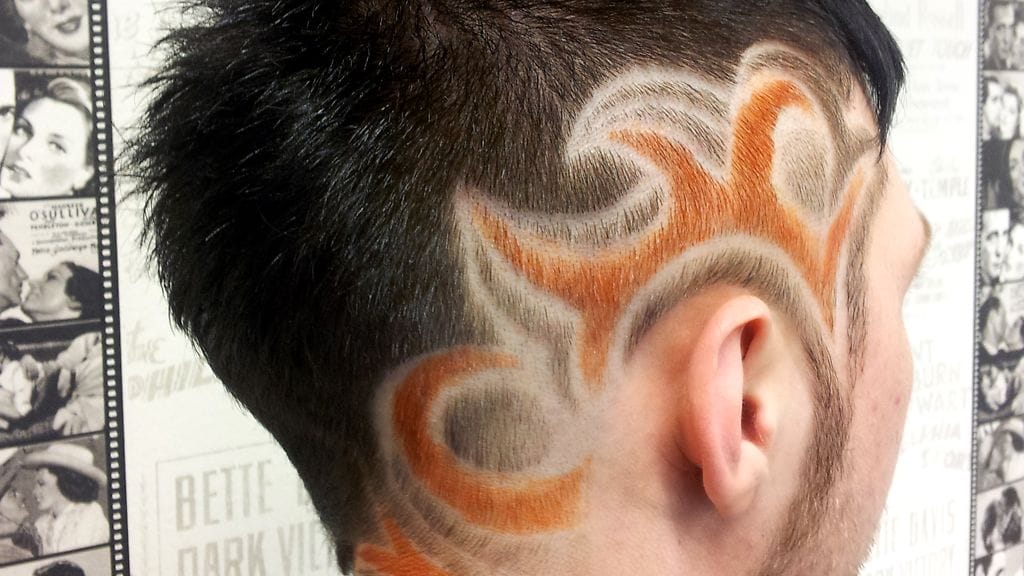 Satu Lehtosen tekemä hiustatuointi