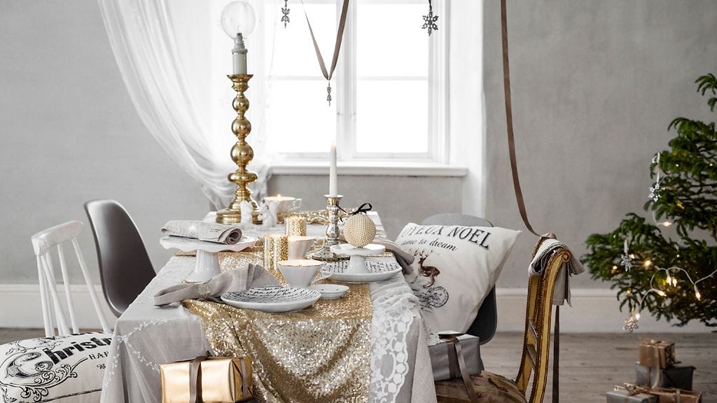 Maanläheisillä sävyillä ja kimaltelulla saa aikaan upean pikkujoulupöydän. Kuva: H&M Home
