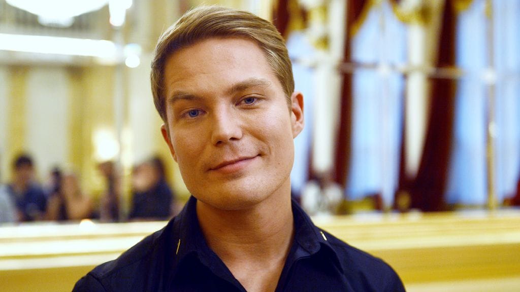 Kotimaisen hip hopin suursuosikki Cheek esiintyy elokuussa Helsingin Olympiastadionilla.