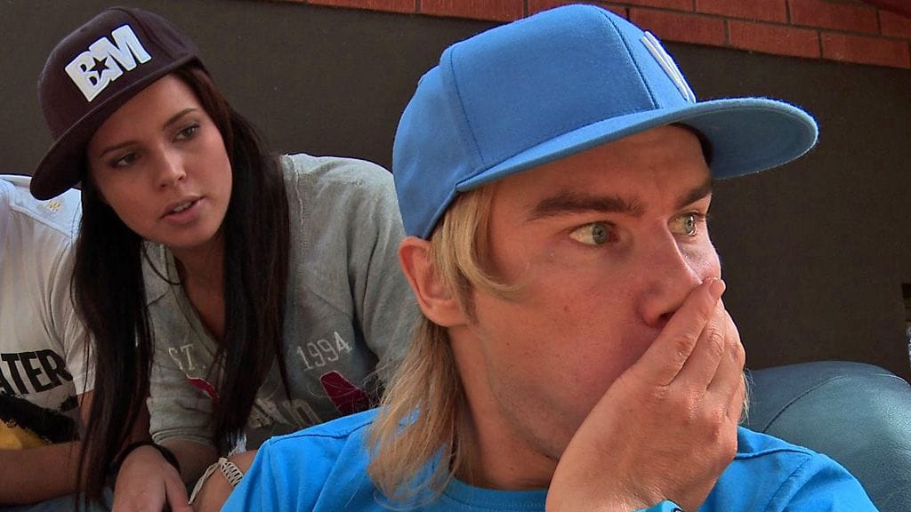 Biisonimafiassa tyttö kohtaa pojan. Kuva: Sub.