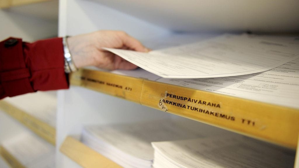 allitus linjasi puoliväliriihessä, että se alkaa valmistella työllisyyttä ja toimeliaisuutta parantavaa sosiaaliturvan kokonaisuudistusta.