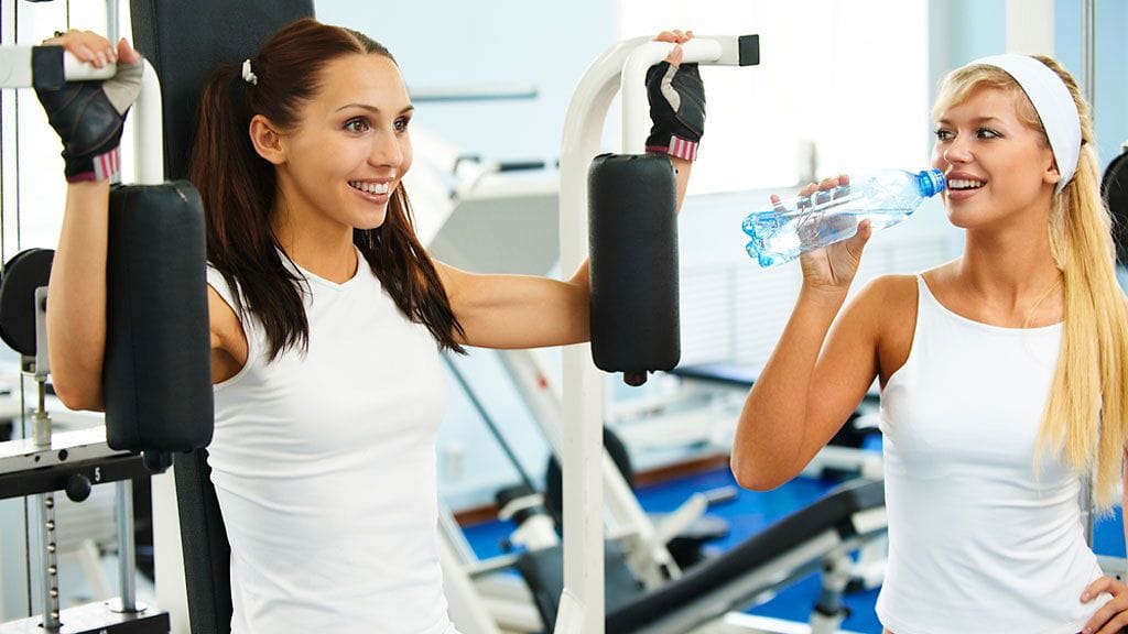 Moni tottumaton tekee kuntosalilla virheitä, joita välttämällä treenistä voi saada hurjasti enemmän irti.