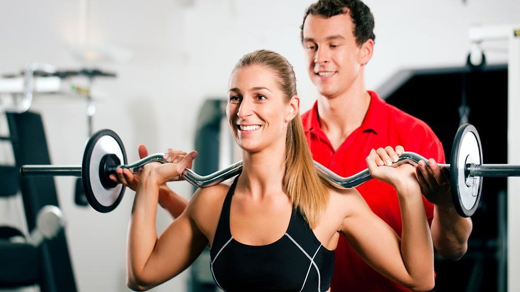 Treenaaminen on syytä aloittaa rauhallisesti, jotta säästyy lihaskivuilta.