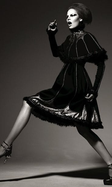 Suomalainen malli Suvi Koponen Northern Women in Chanel -kirjan kuvassa.