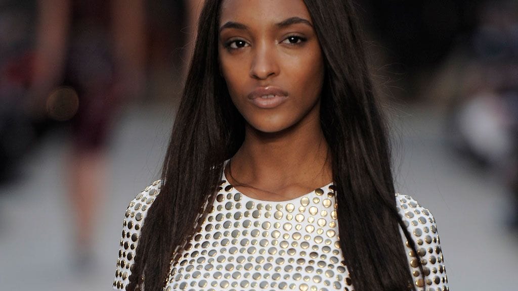 Jourdan Dunn ei päässyt catwalkille rintojensa vuoksi.