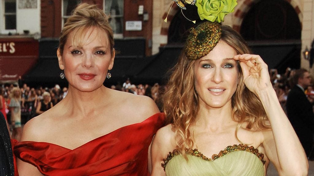 Näyttelijät Anna Sophia Rob ja Lindsey Gort