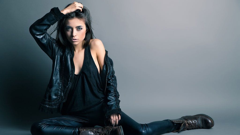 Kuinka monet kengät nainen todella tarvitsee?