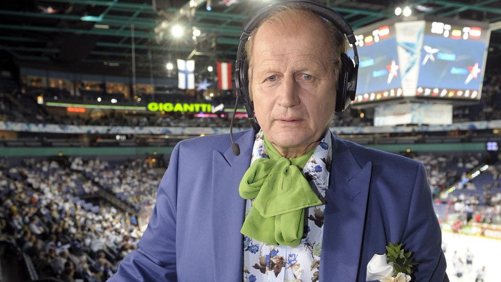 Aurinkokuningas, tyyli-ikoni Juhani Tami Tamminen ennen Suomen ja Itävallan välistä alkusarjan ottelua jääkiekon MM-kisoissa Helsingissä 11. toukokuuta 2013.