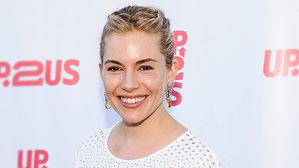 Sienna Miller suosii boho-tyyliä.