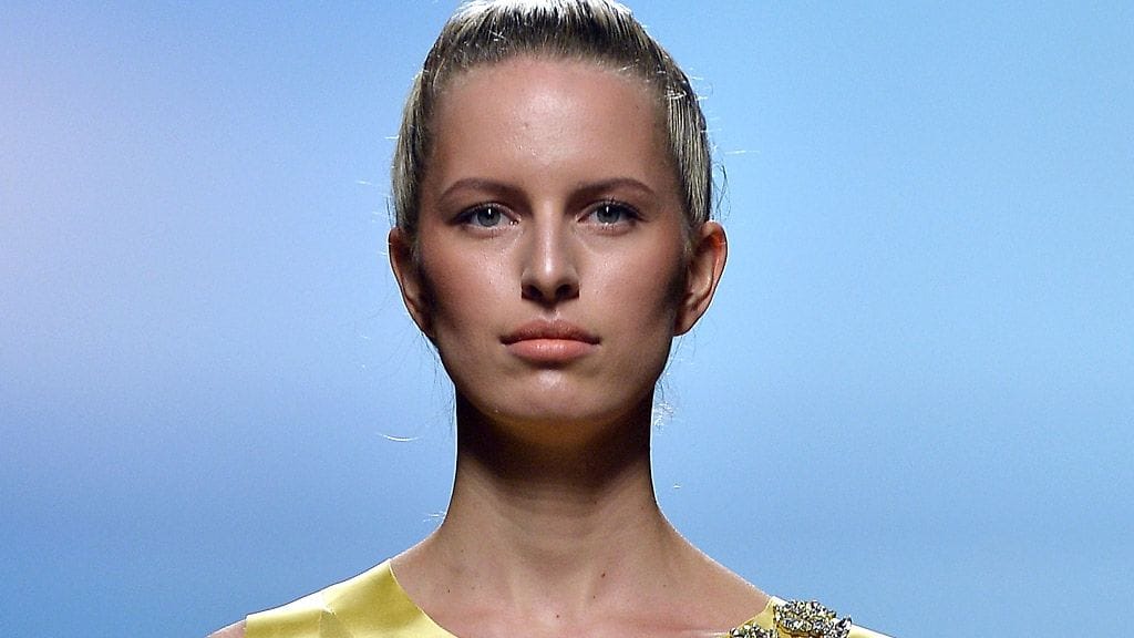 Karolina Kurkova Milanon muotiviikoilla.