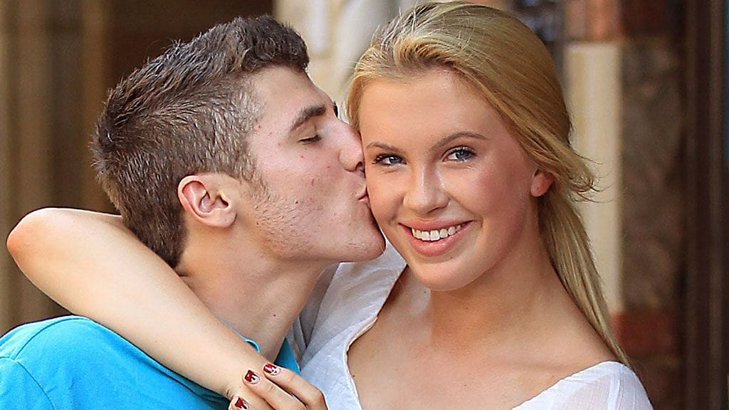 Ireland Baldwin poikaystävänsä kanssa New Yorkissa vuonna 2012.