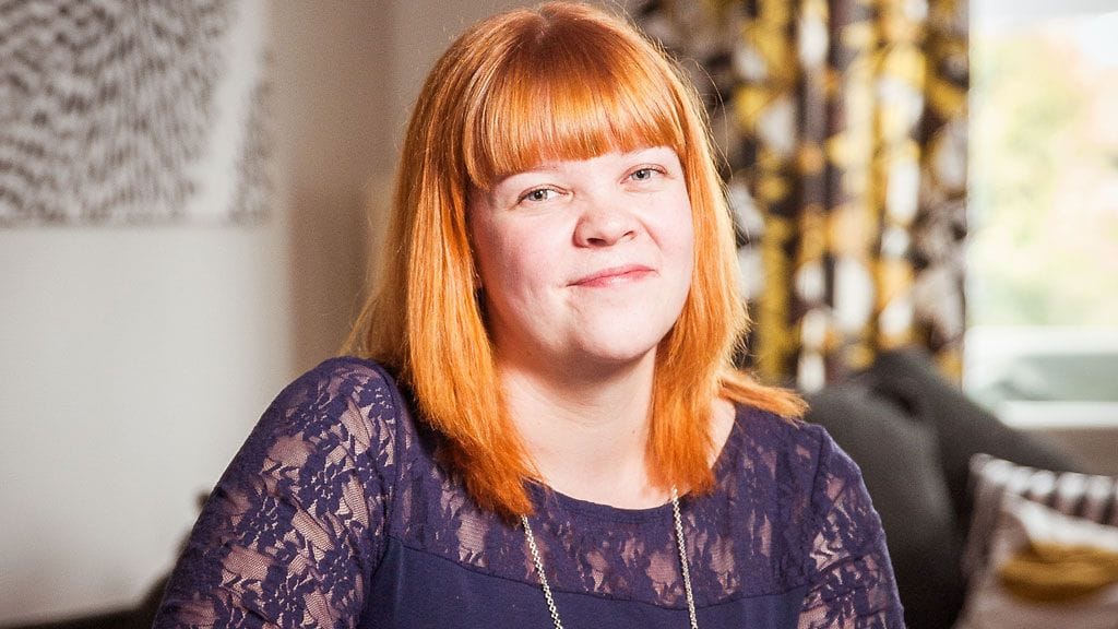 Laura Karppanen odottaa lasta Erilaiset äidit -ohjelmassa perheeseen, jossa on kaksi äitiä.