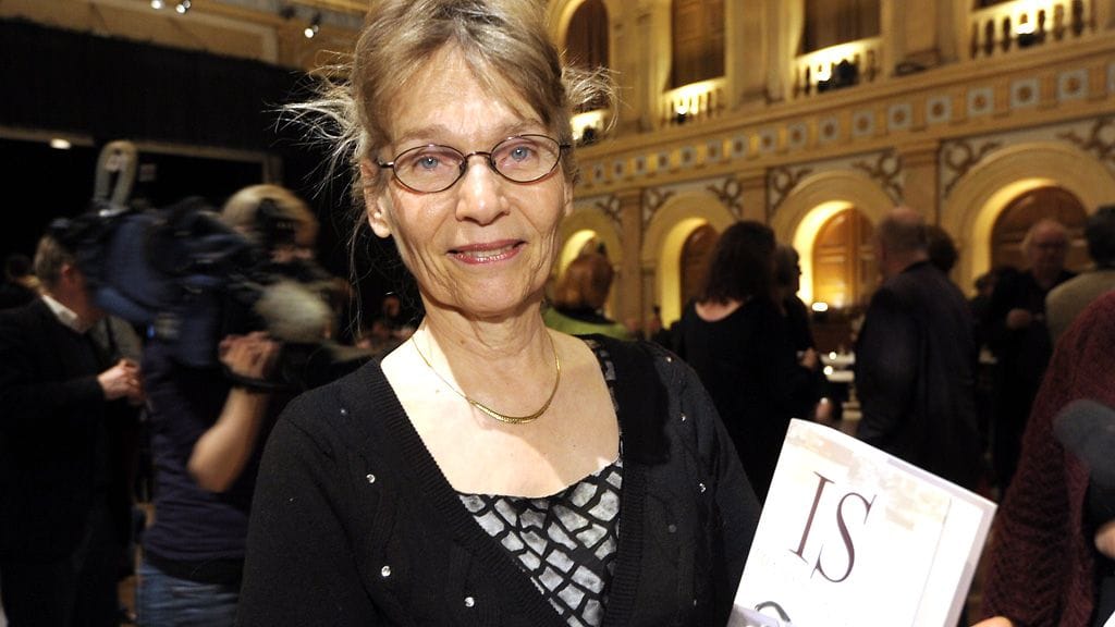 Ulla-Lena Lundbergin voittajaromaani Is. Kirjan on suomentanut Leena Vallisaari.