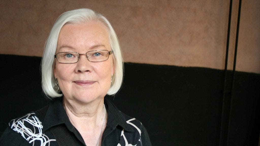 Riitta Konttinen tutkii teoksessaan taiteilijayhteisön arkielämää.