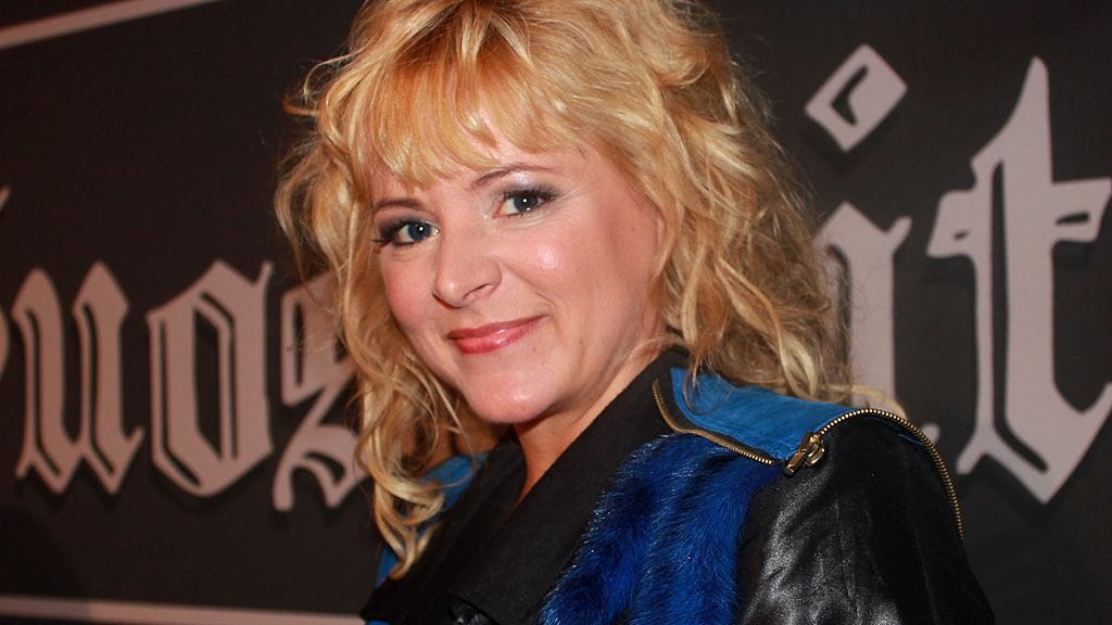 Tanja Huutosen jakku on vuodelta 1989.