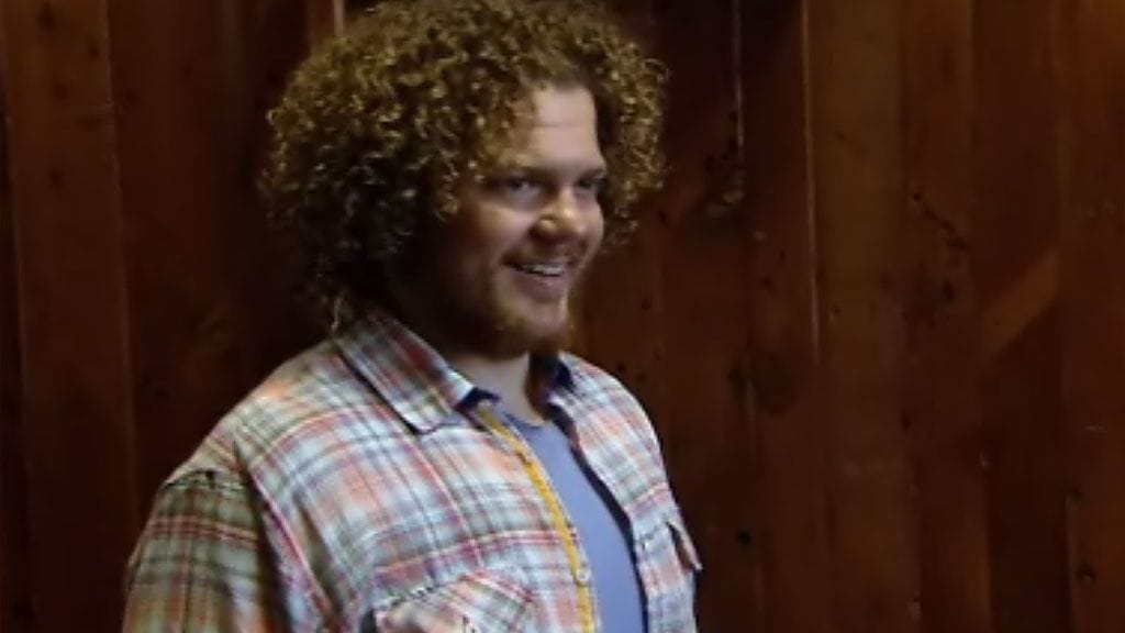 Darin ostamassa vaatteita.