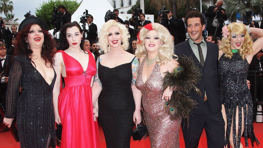 Suzanne Ramsey (Kitten on the Keys), Angela de Lorenzo (Evie Lovelle), Miranda Colclasure (Mimi Le Meaux), Linda Marraccini (Dirty Martini), Alexander Craven (Roky Roulette) and Julie Atlas Muz