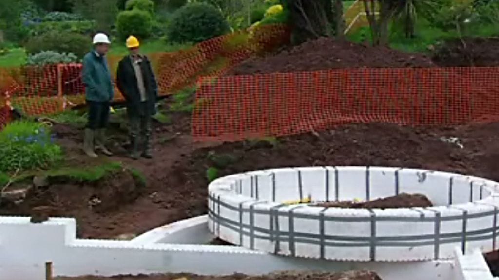 Grand Designs - unelma-asunnot: Kaareva linna